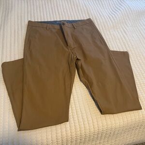 38x34 Khaki pants from Old Navy.